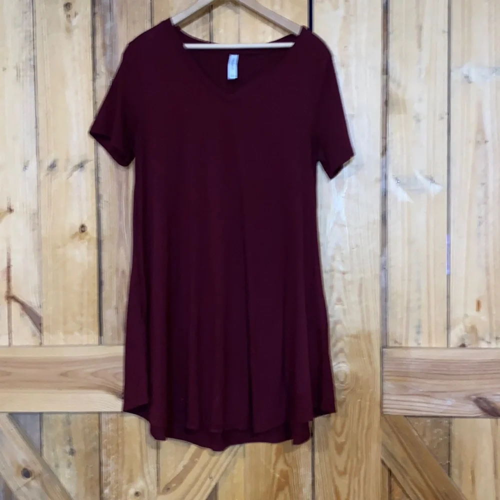 Dress - Picture 1 of 3